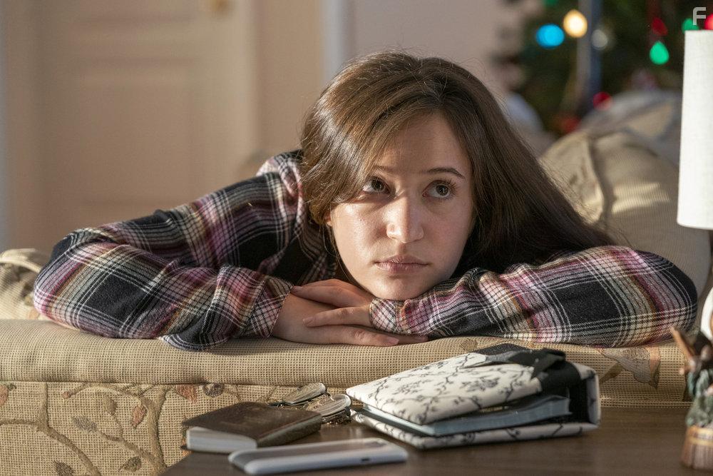 Gideon Adlon and Mariah Day in The Thing About Pam (2022)