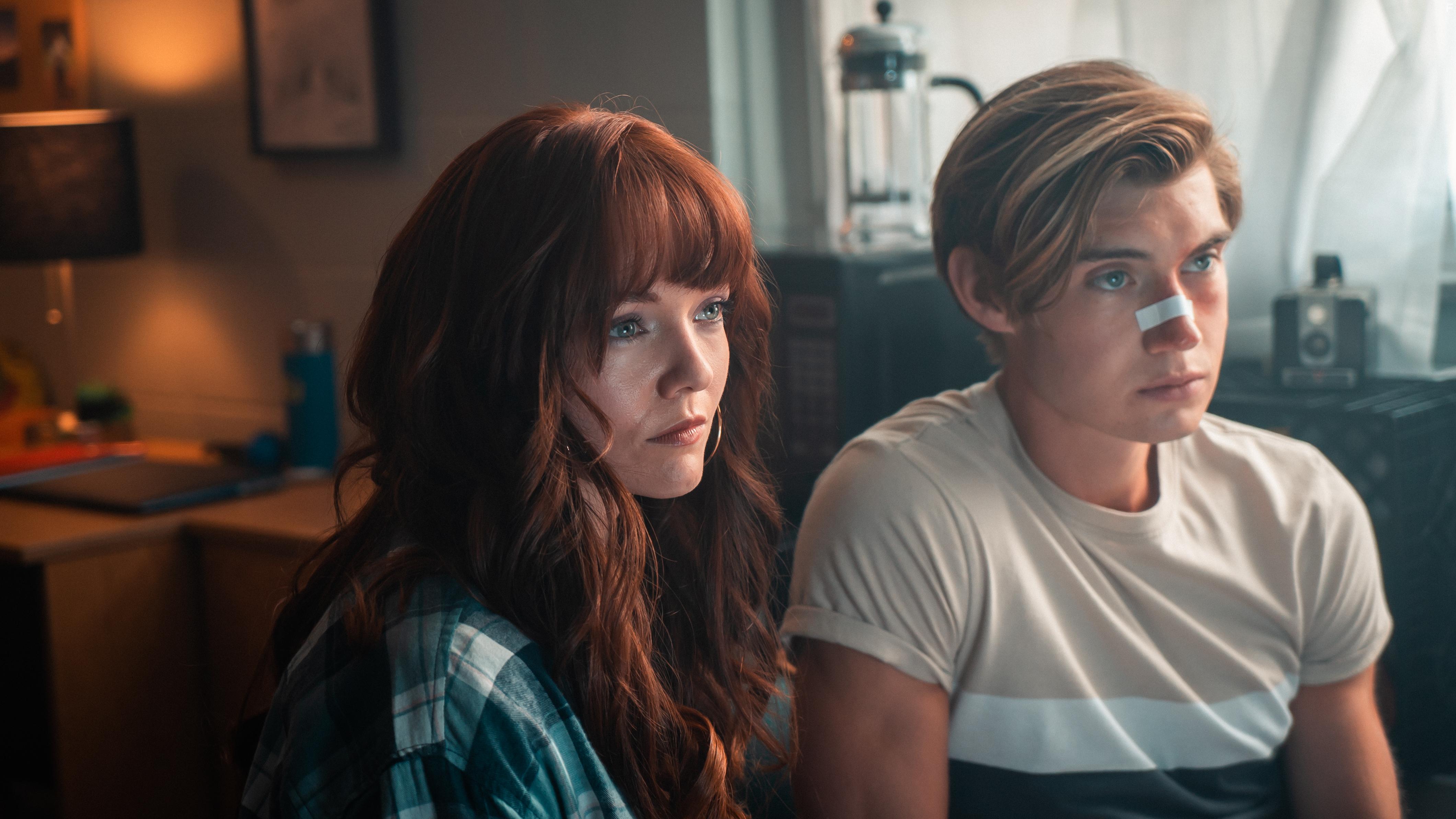 Hannah Rose May and Jordan Ver Hoeve in Exploited (2022)