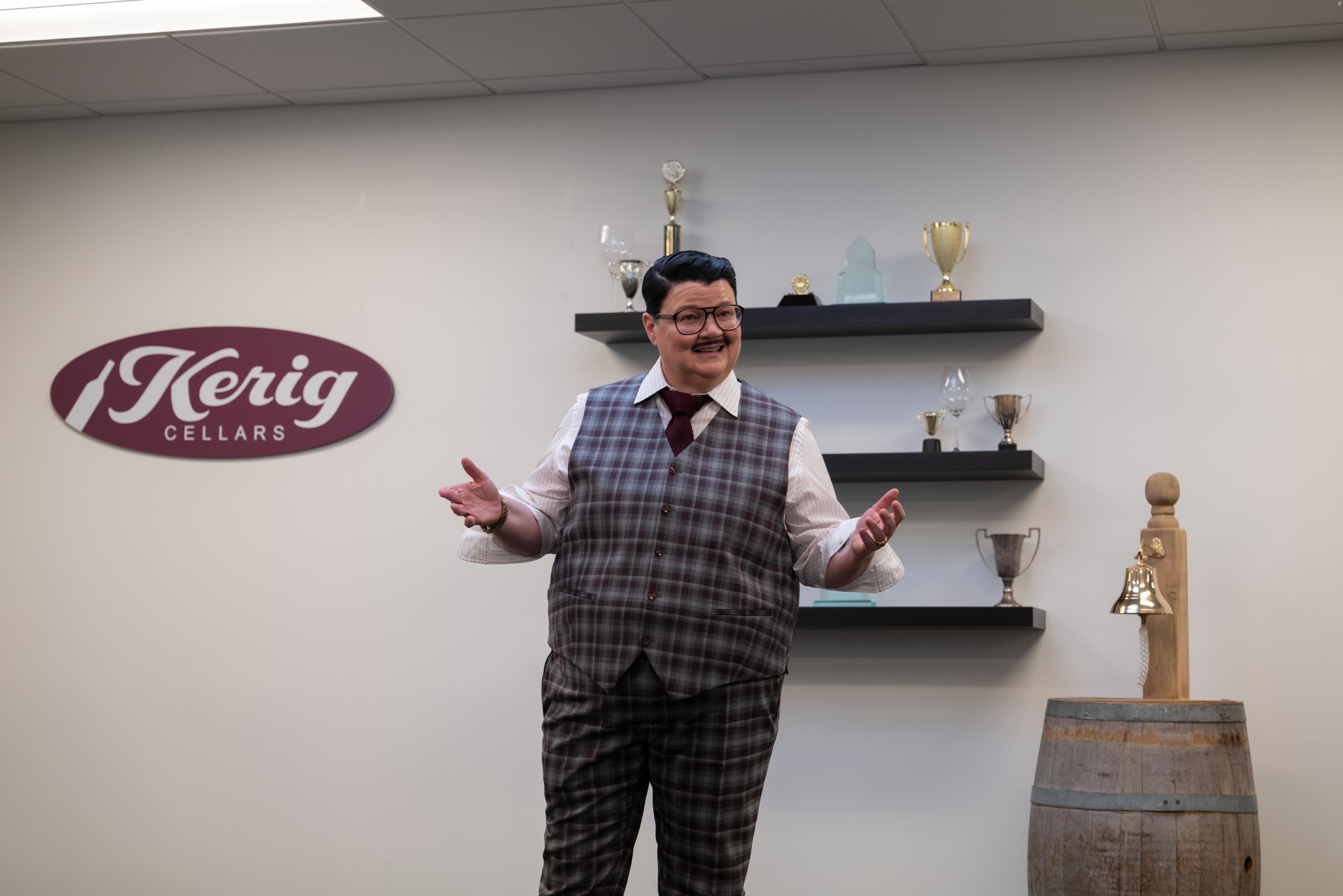 Murray Hill in Life & Beth (2022)