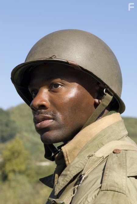 Derek Luke in Чудо святой Анны (2008)