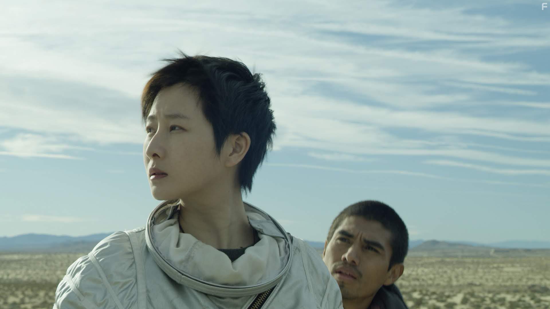Xingchen Lyu and Jorge Antonio Guerrero in We Are Living Things (2021)