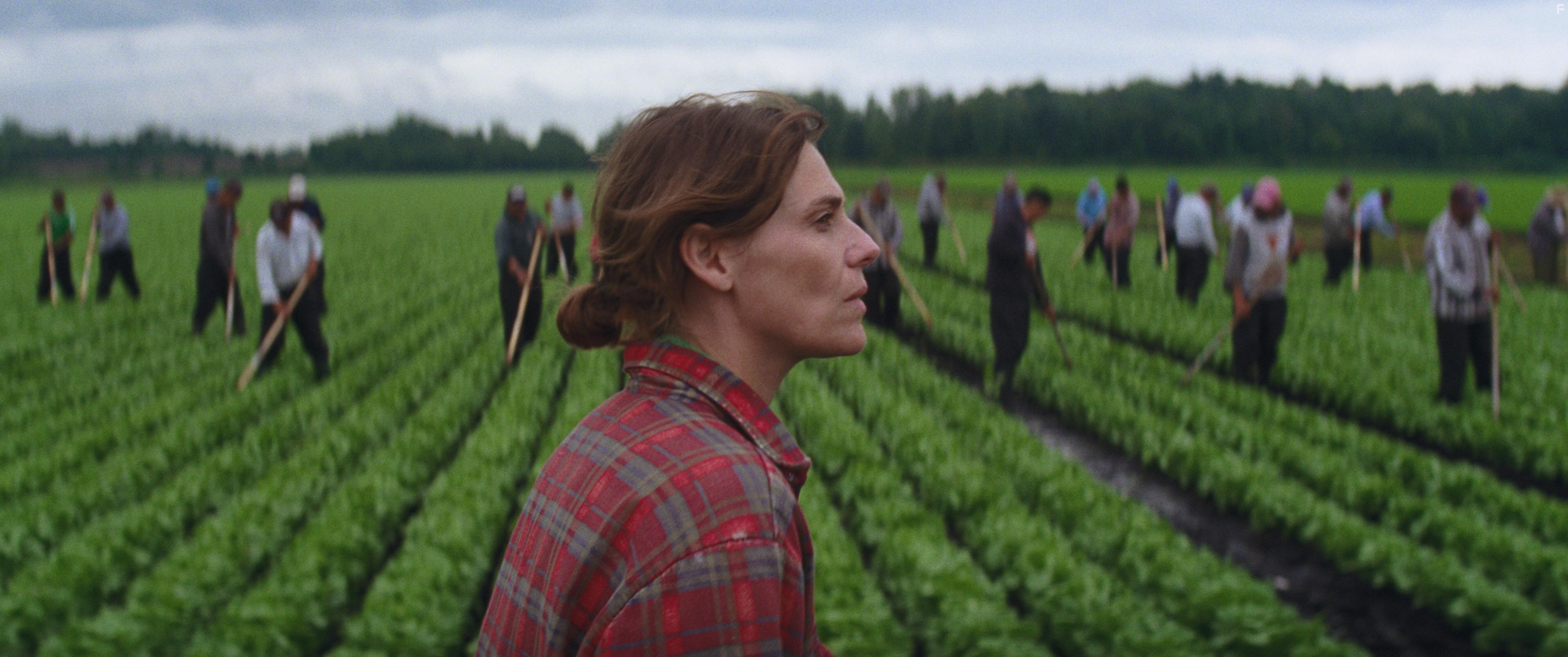 Hlne Florent in Les oiseaux ivres (2021)