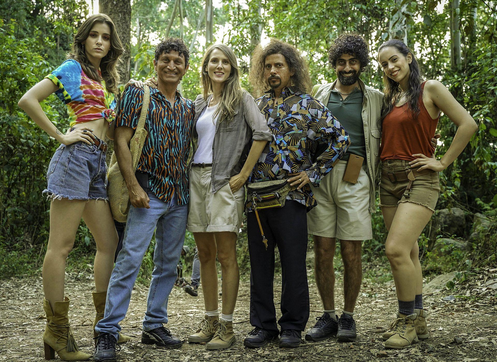 Carolina Rodriguez-Naranjo, Liron Vaisman, Tzion Baruch, Shalom Michaelshwilli, Asi Israelof, and Avia Malka in Saving Shuli (2021)
