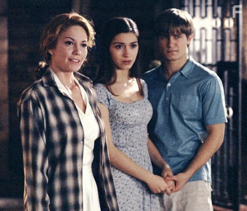 Diane Lane, Giulia Steigerwalt, and Pawel Szajda in Под солнцем Тосканы (2003)