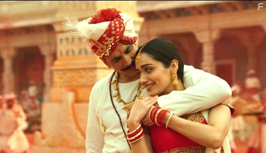 Akshay Kumar and Manushi Chhillar in Samrat Prithviraj (2022)