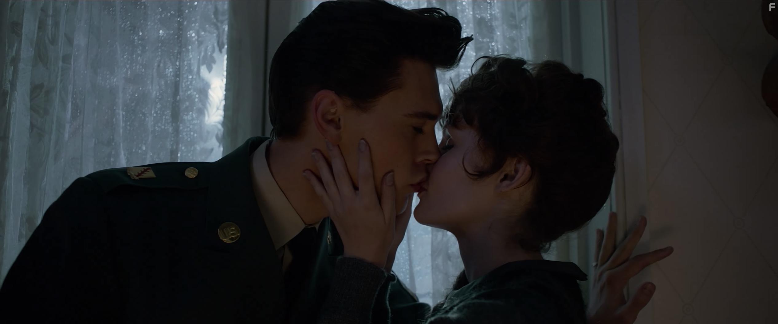 Austin Butler and Olivia DeJonge in Elvis (2022)