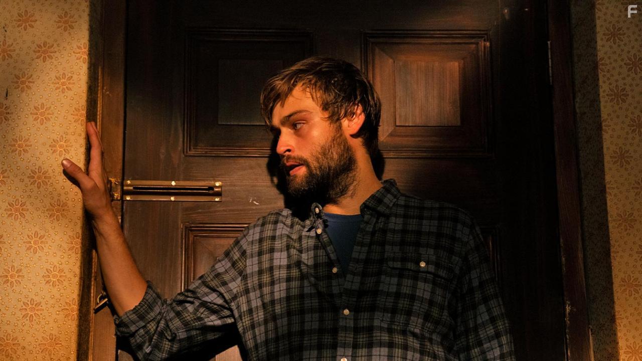Douglas Booth in Unwelcome (2022)