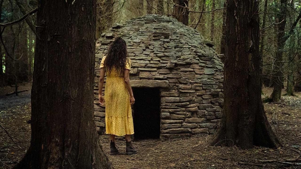 Hannah John-Kamen in Unwelcome (2022)