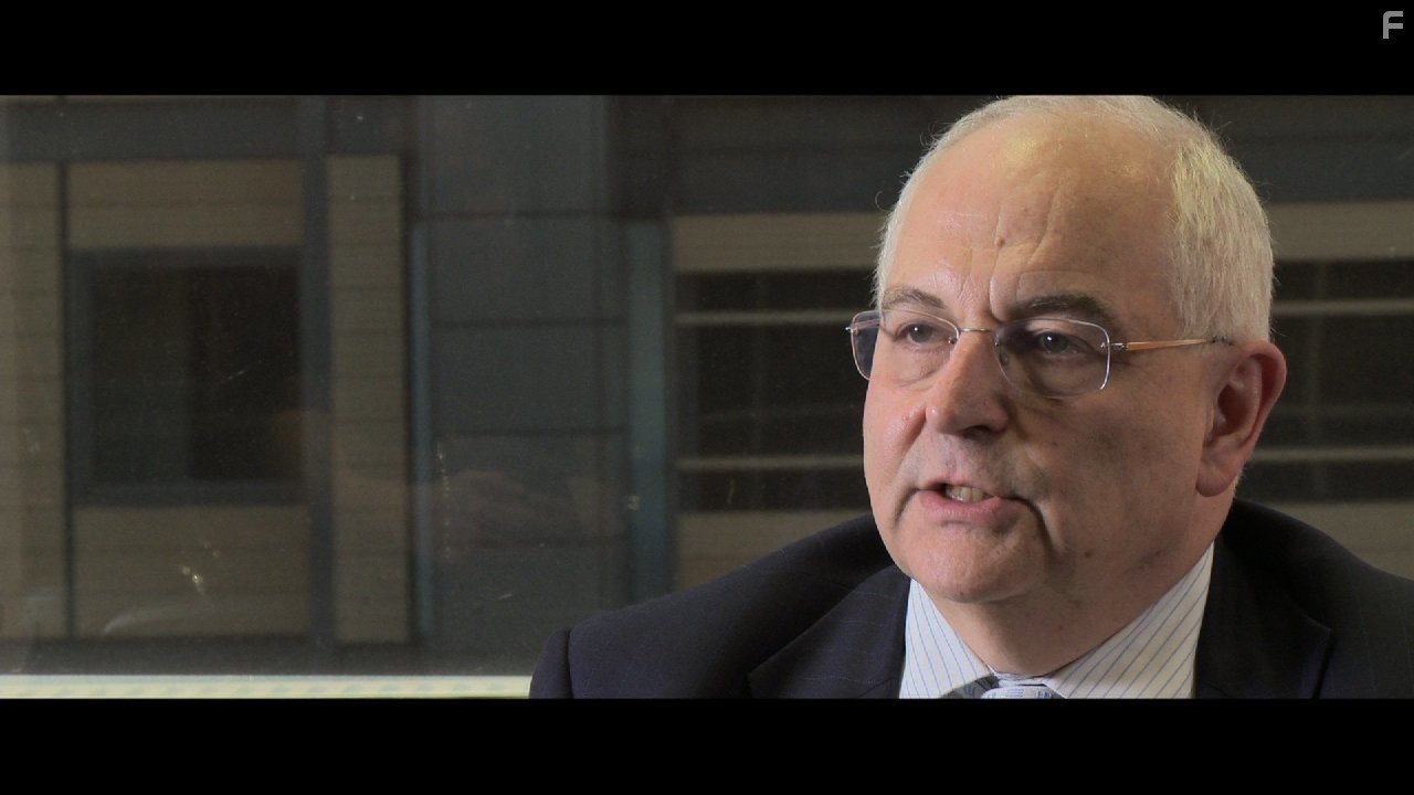 Martin Wolf in Инсайдеры (2010)