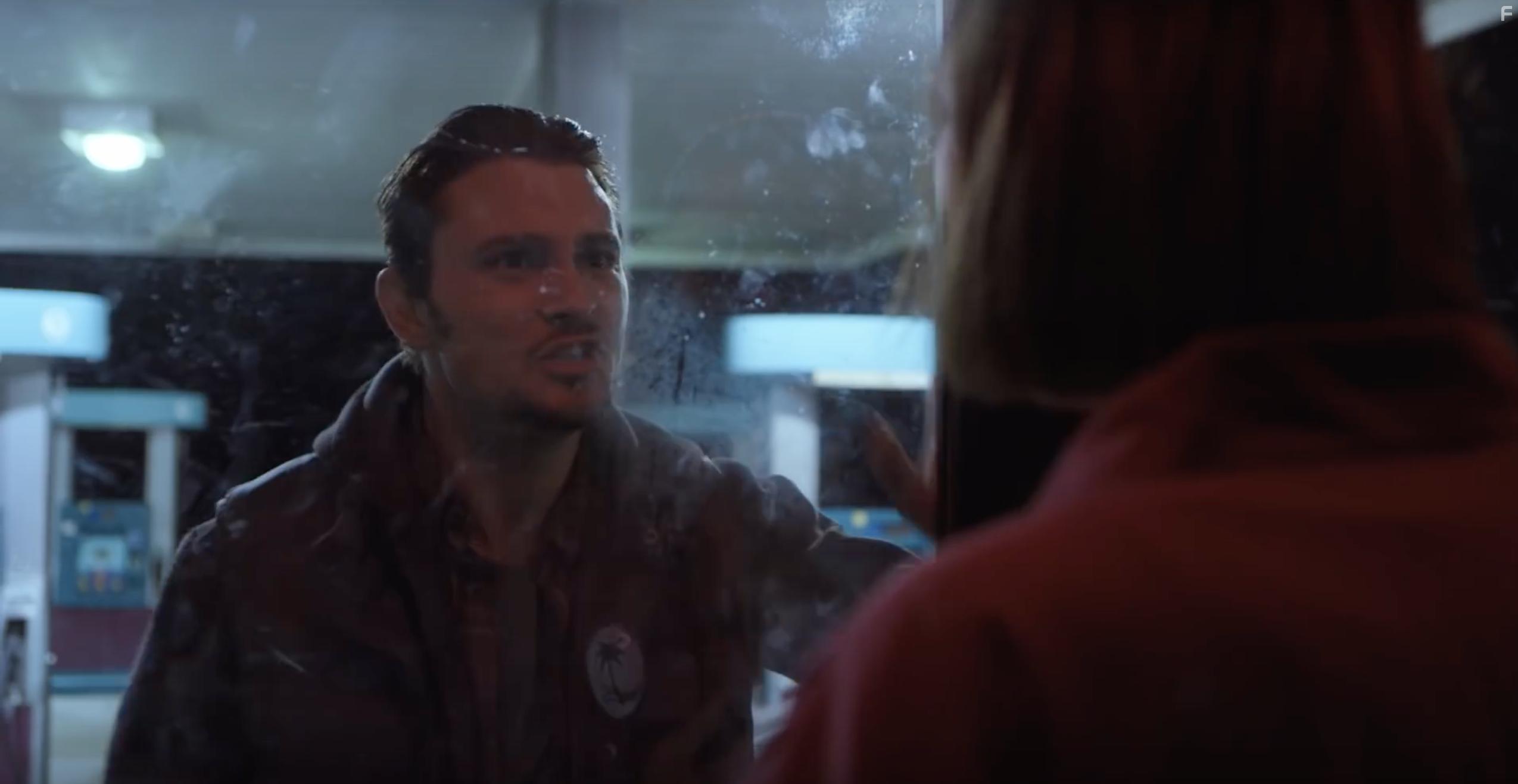 Shiloh Fernandez in Burn (2019)