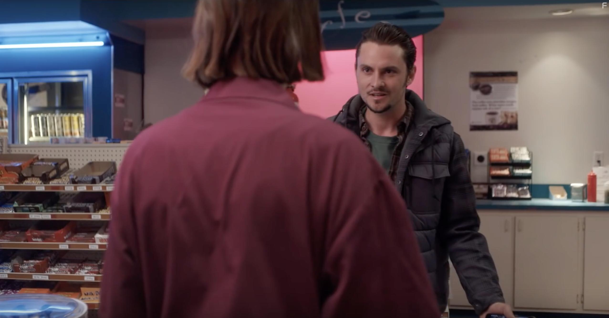 Shiloh Fernandez in Burn (2019)