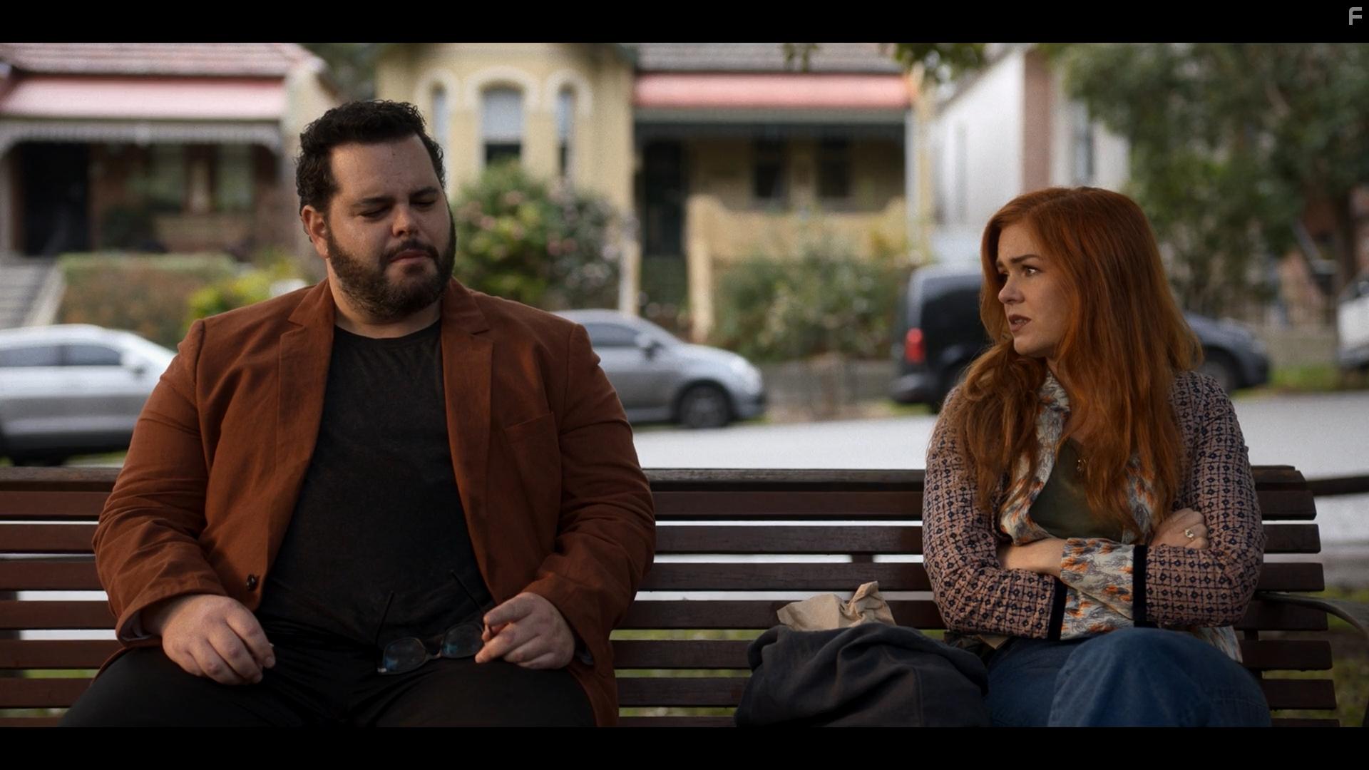 Isla Fisher and Josh Gad in Wolf Like Me (2022)