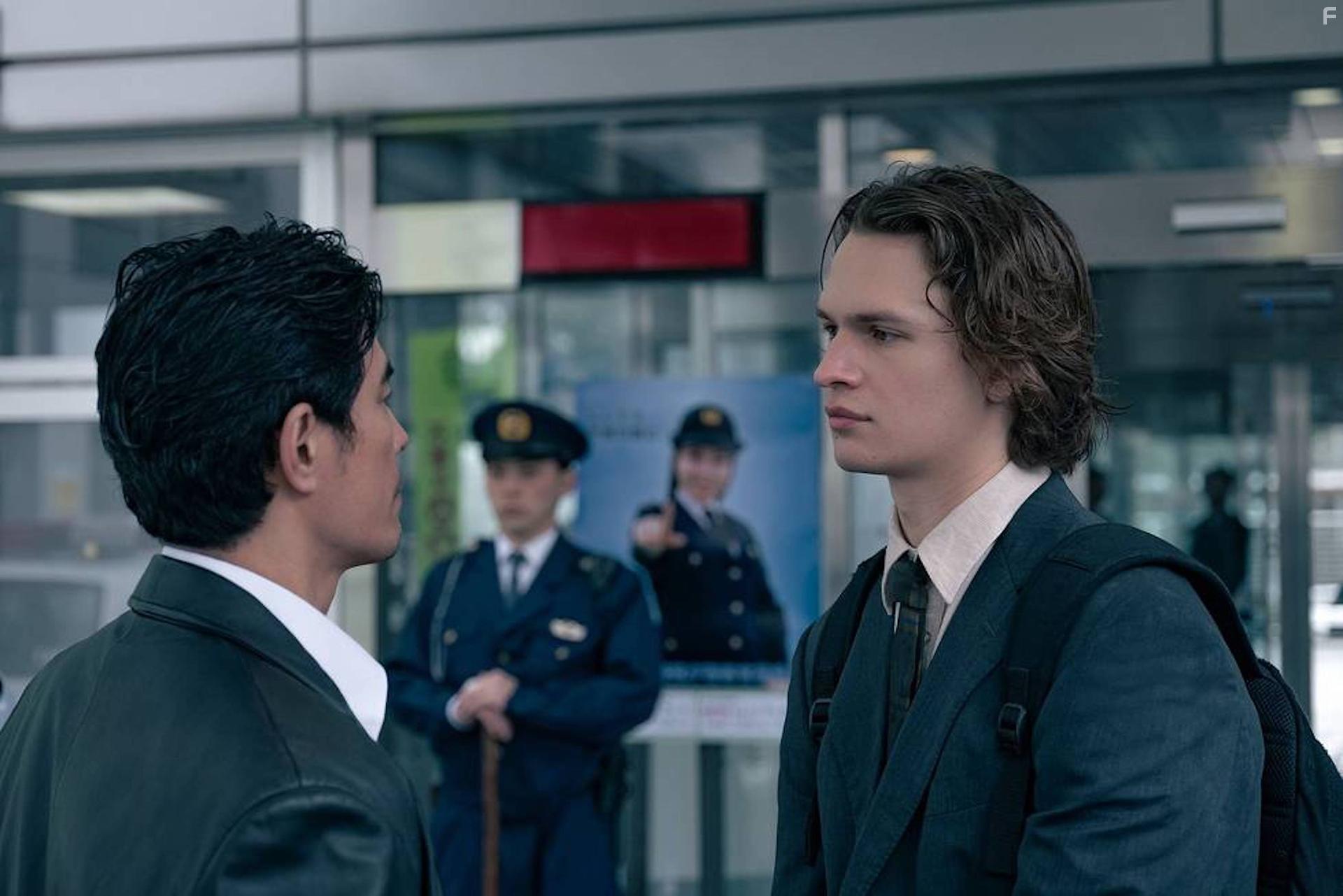 Hideaki It and Ansel Elgort in Tokyo Vice: Kishi Kaisei (2022)