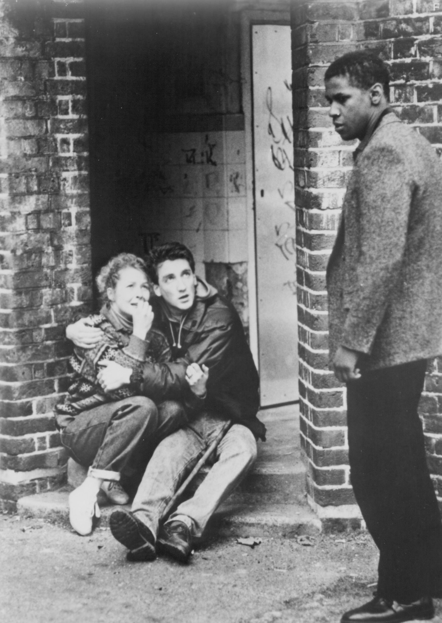 Denzel Washington in За королеву и страну (1988)