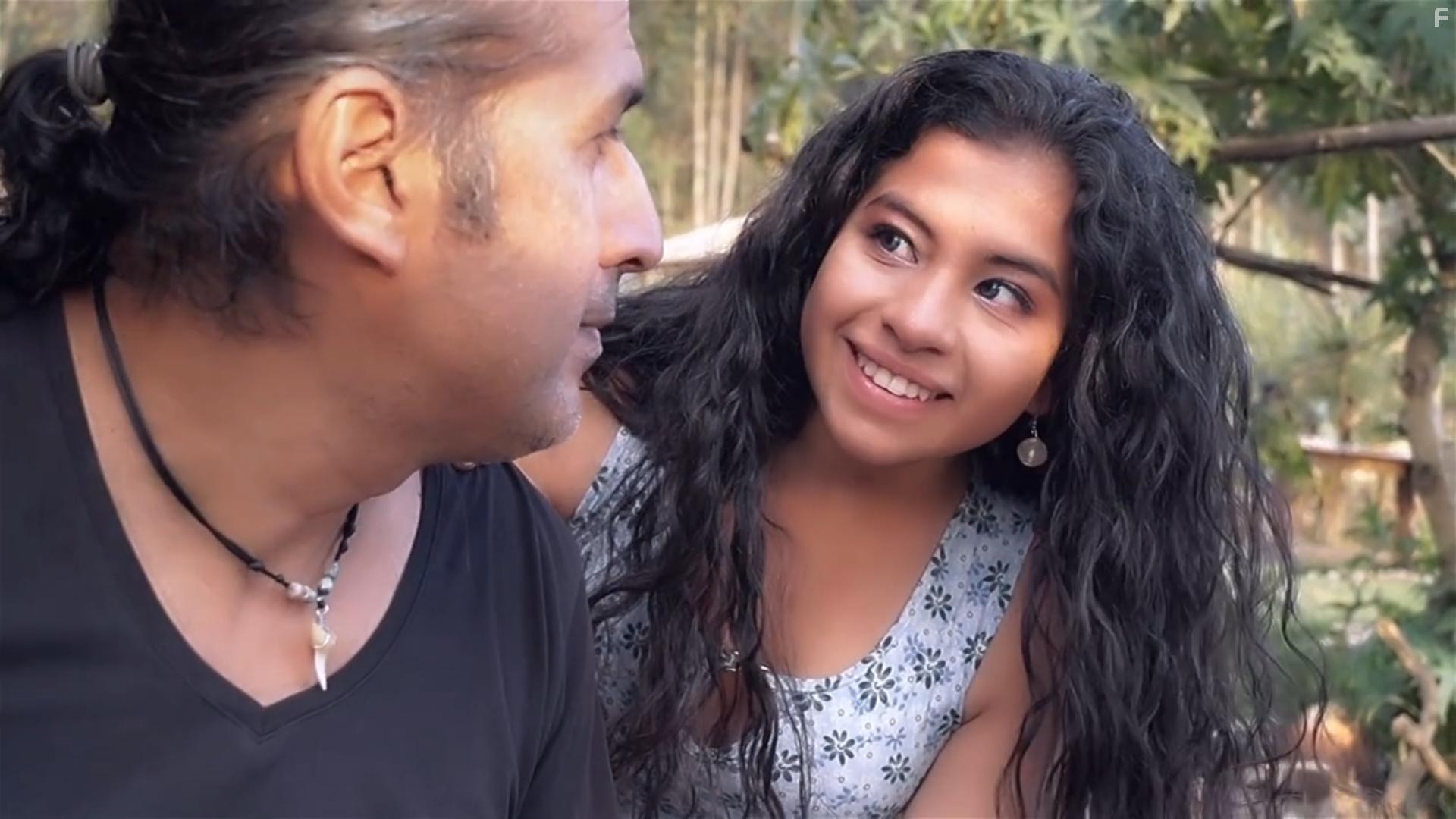 Alisson Guerrero and Edisson Cedeo in La Chica del Lago (2021)