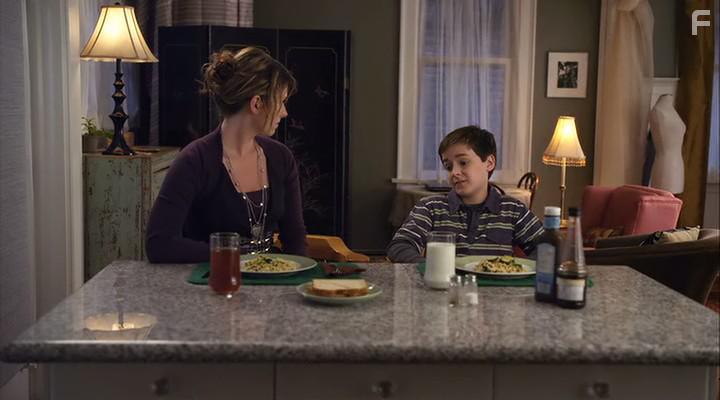 Jewel Staite and Quinn Lord in Call Me Mrs. Miracle (2010)