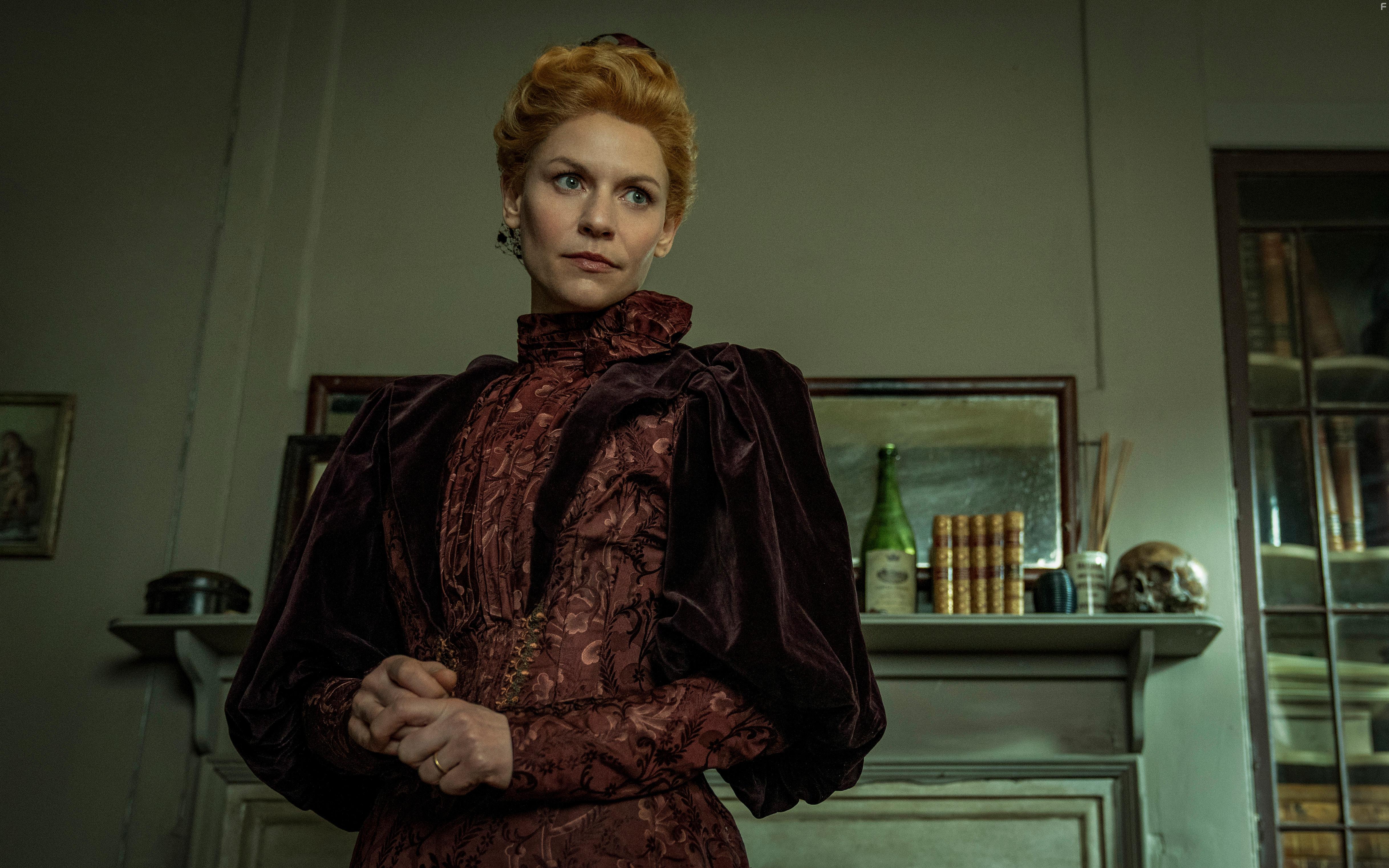 Claire Danes in The Essex Serpent (2022)