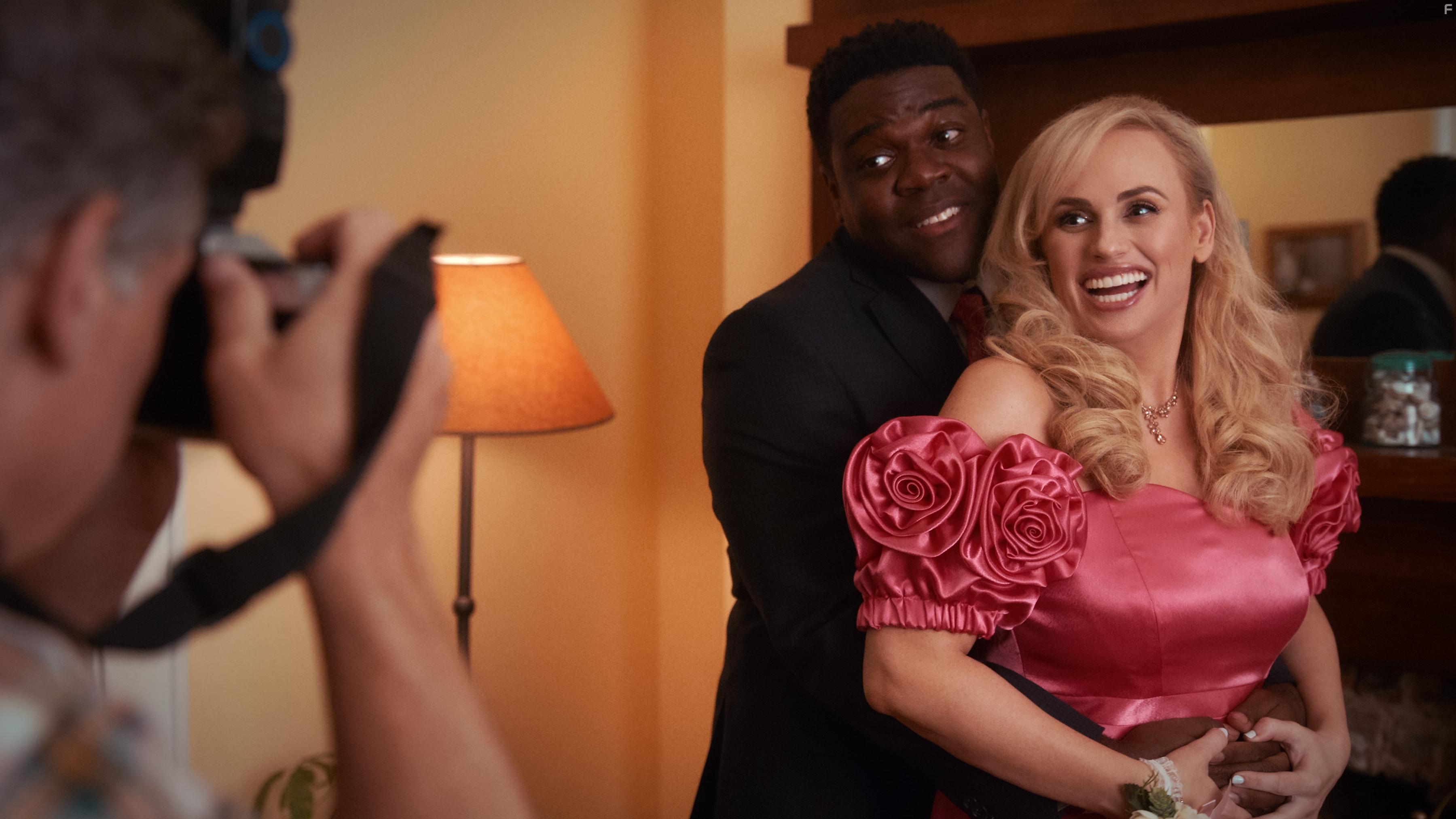 Rebel Wilson and Sam Richardson in Senior Year (2022)