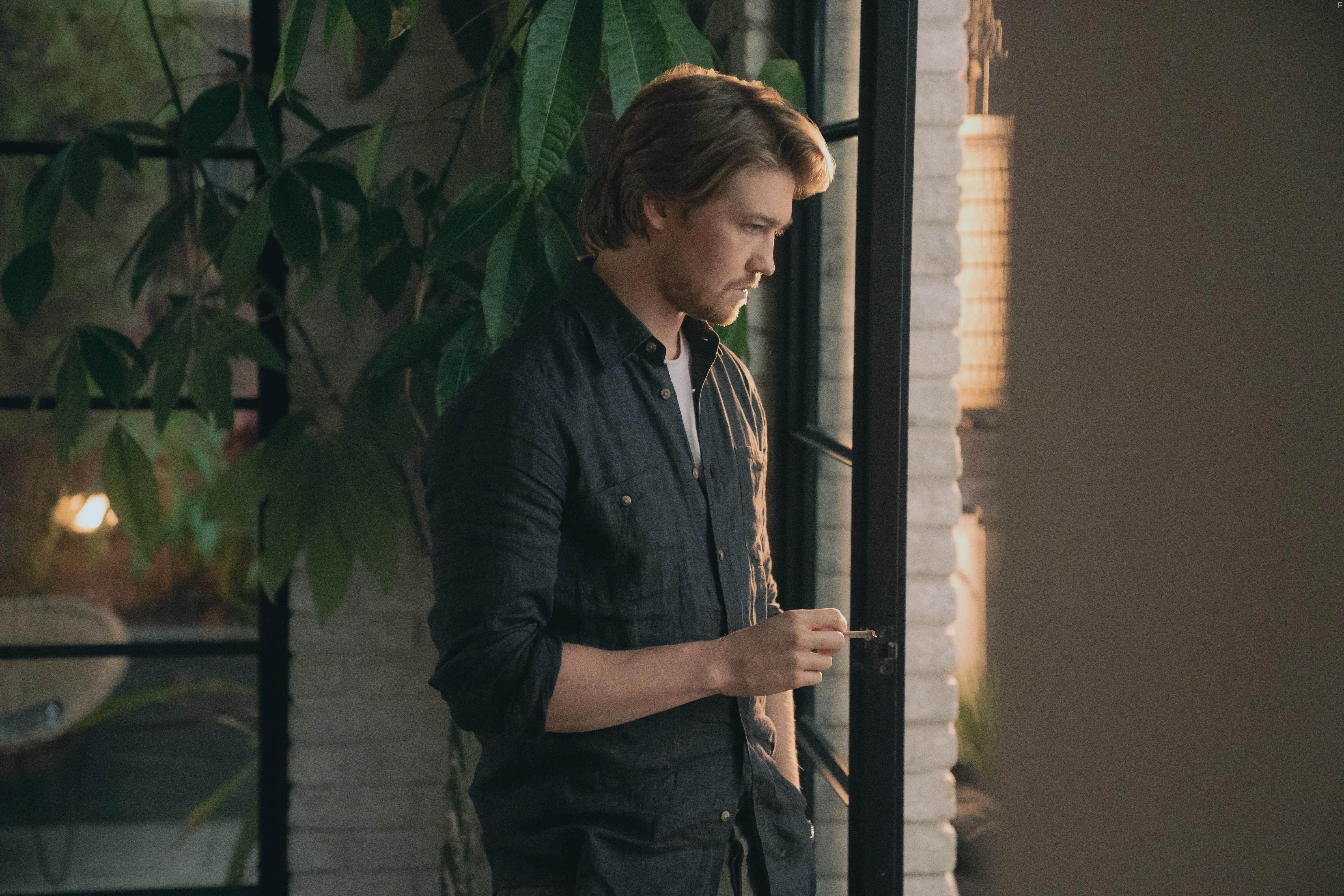 Joe Alwyn in Conversations with Friends (2022)