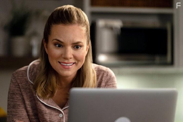 Cindy Busby in Warming Up to You (2022)