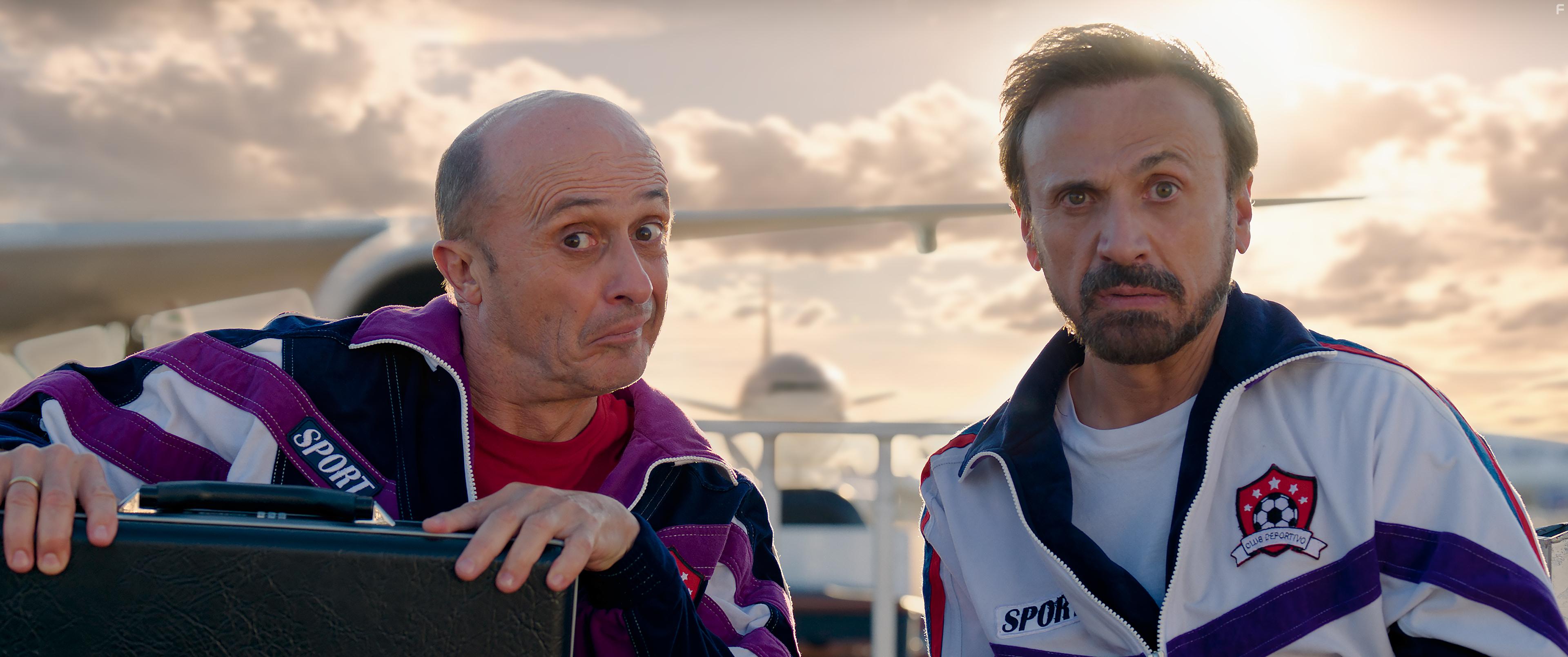 Pepe Viyuela and Jos Mota in Garca y Garca (2021)