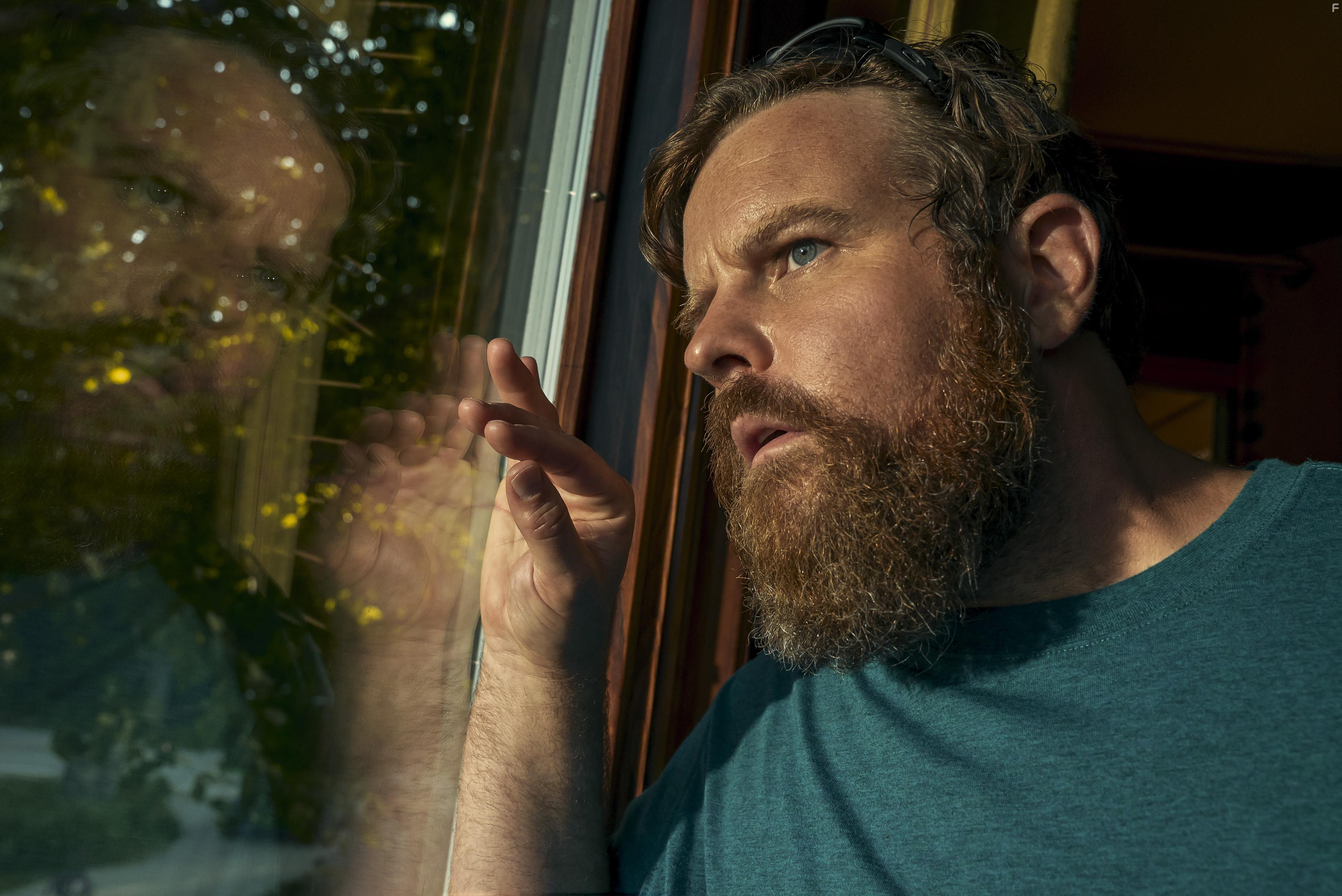 Adam Bartley in Night Sky (2022)