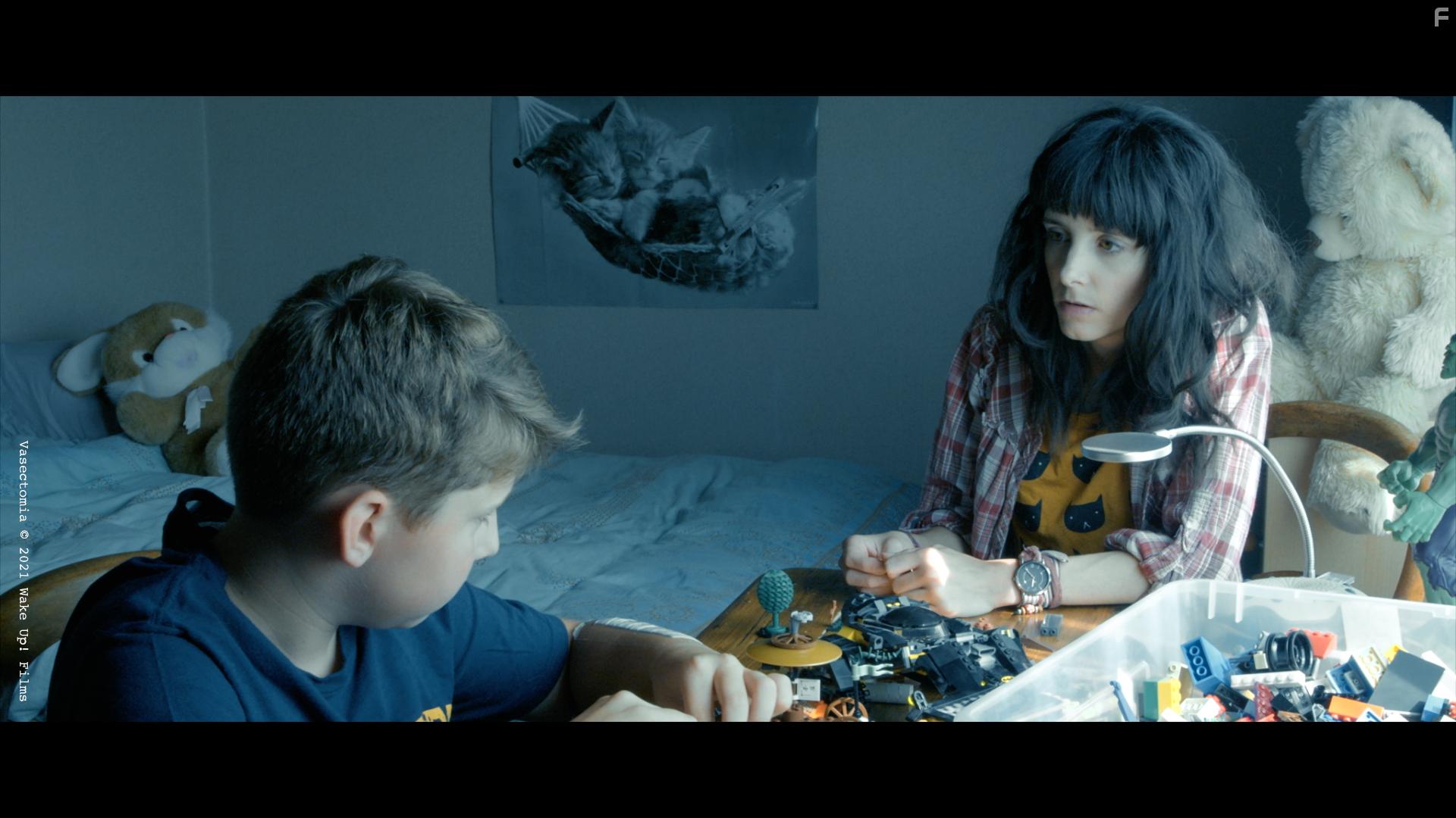 Mathis Pache and Elo Cinquanta in Vasectomia (2021)