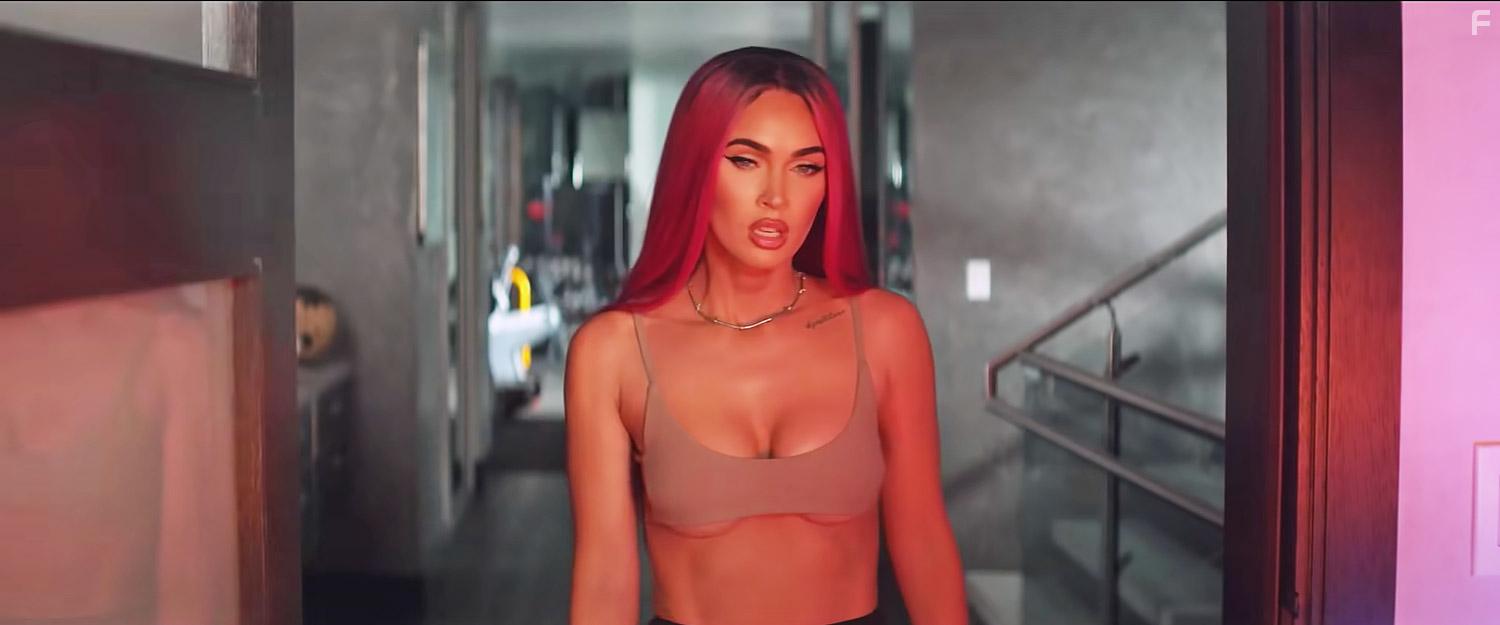 Megan Fox in Good Mourning (2022)