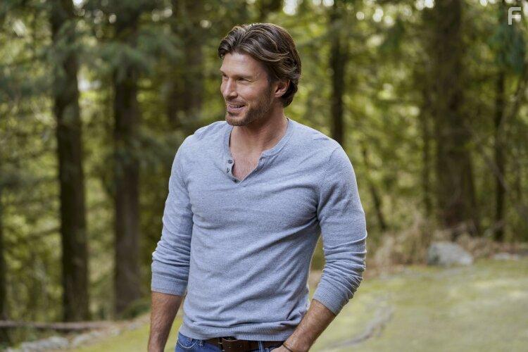 Christopher Russell in Where Your Heart Belongs (2022)