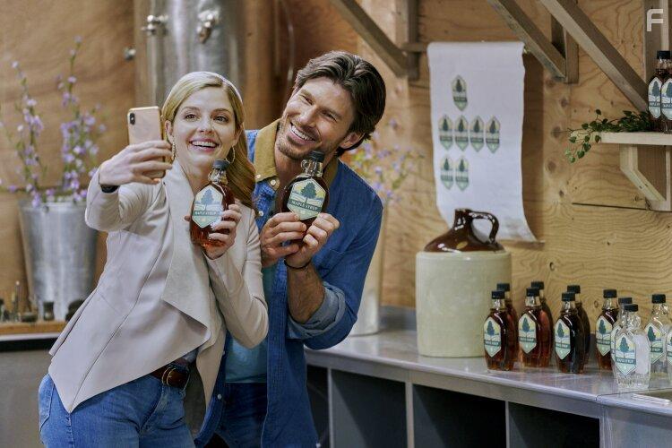 Christopher Russell and Jen Lilley in Where Your Heart Belongs (2022)