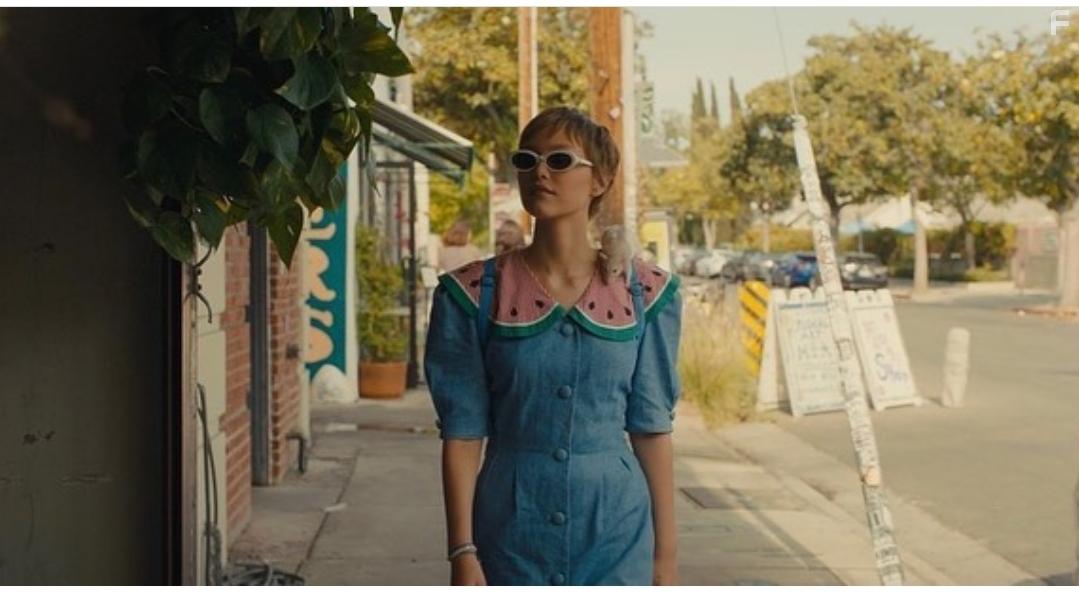 Grace VanderWaal in Hollywood Stargirl (2022)