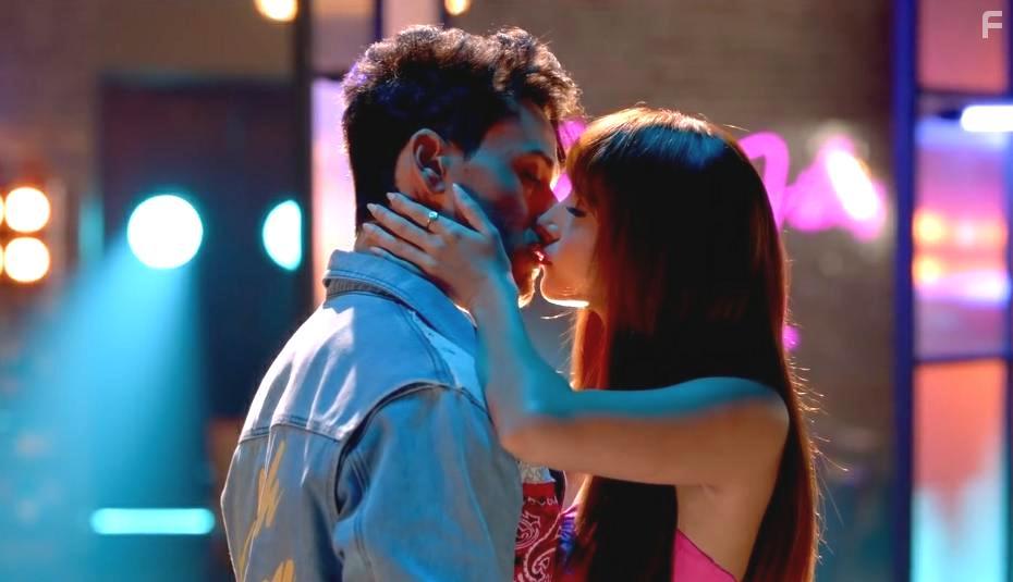 Tara Sutaria and Tiger Shroff in Heropanti 2 (2022)