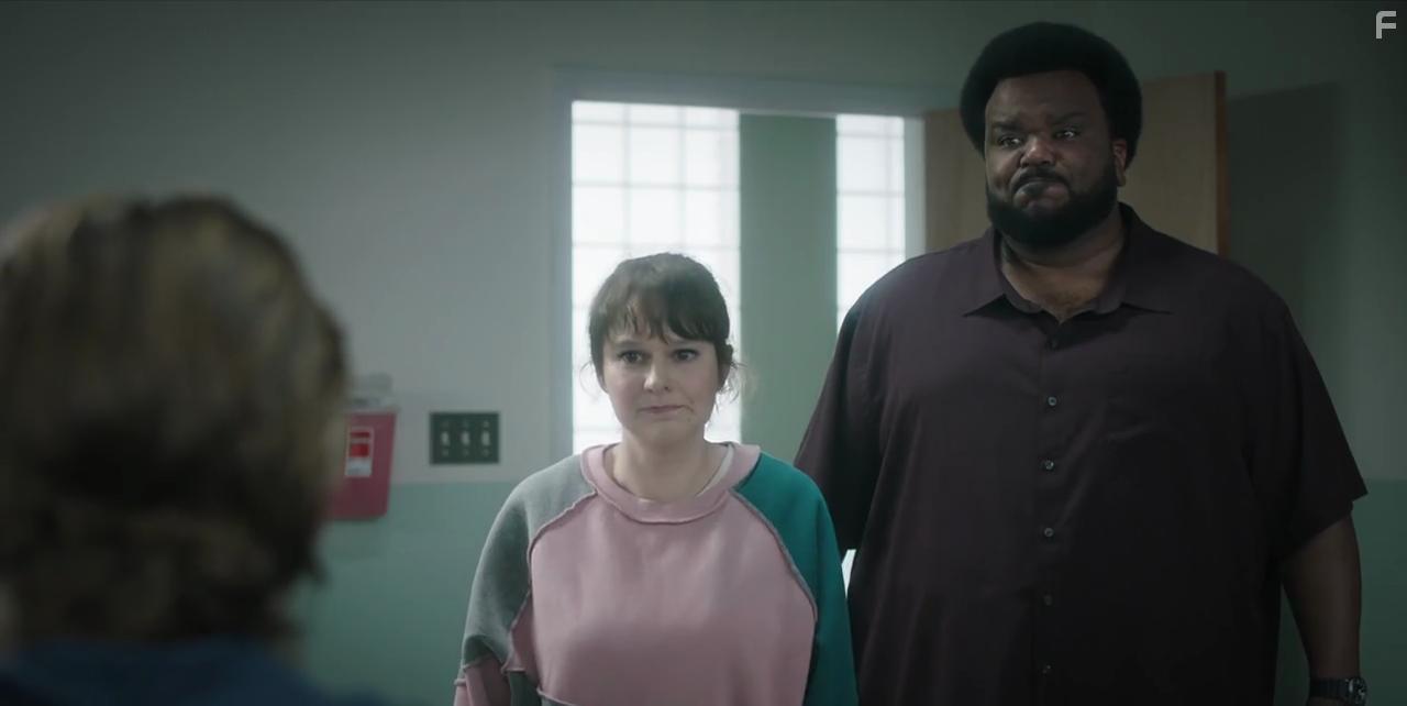 Craig Robinson and Claudia O'Doherty in Killing It (2022)