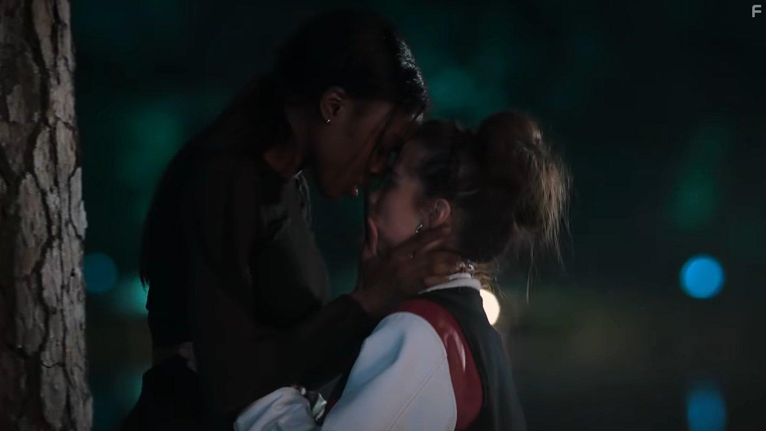 Sarah Catherine Hook and Imani Lewis in First Kill (2022)