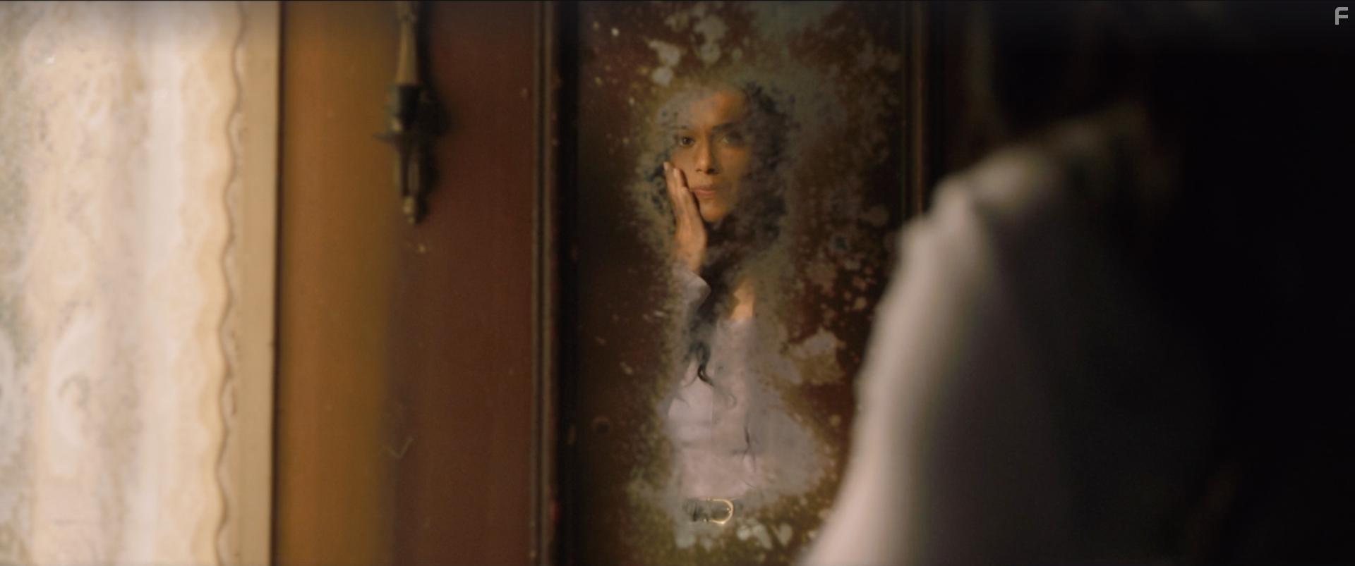 Rachel Thundat in Teardrop (2022)