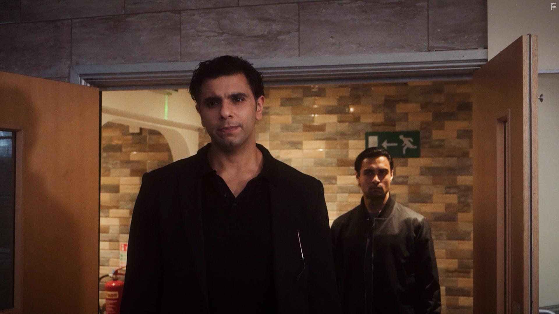 Gurj Gill and Nisaro Karim in Bluff (2022)