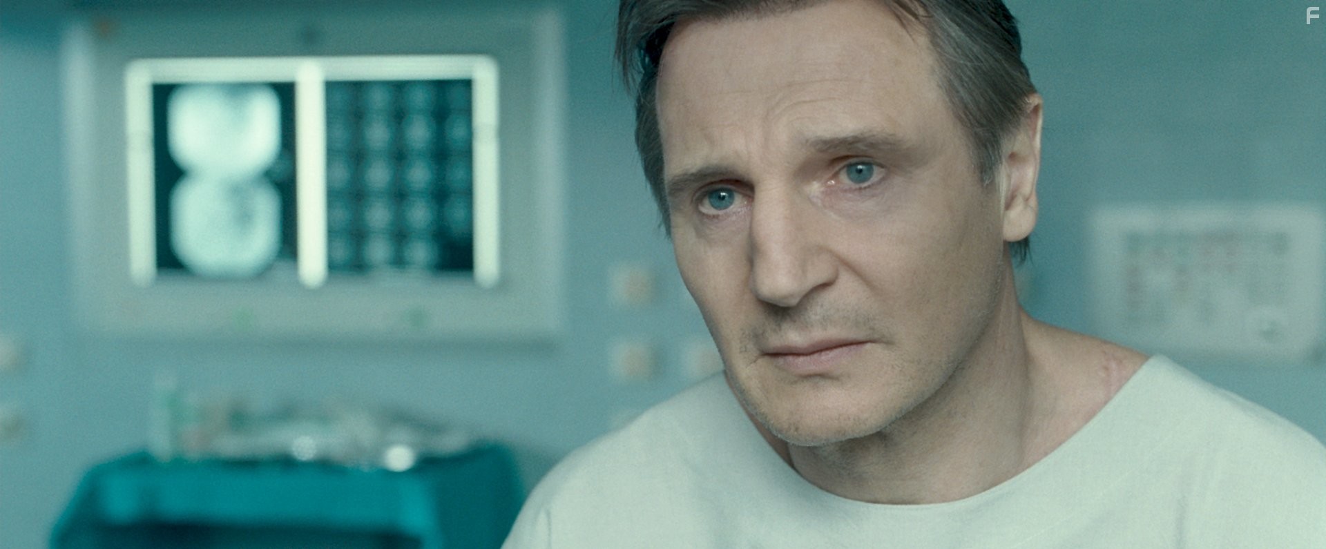 Liam Neeson in Неизвестный (2011)