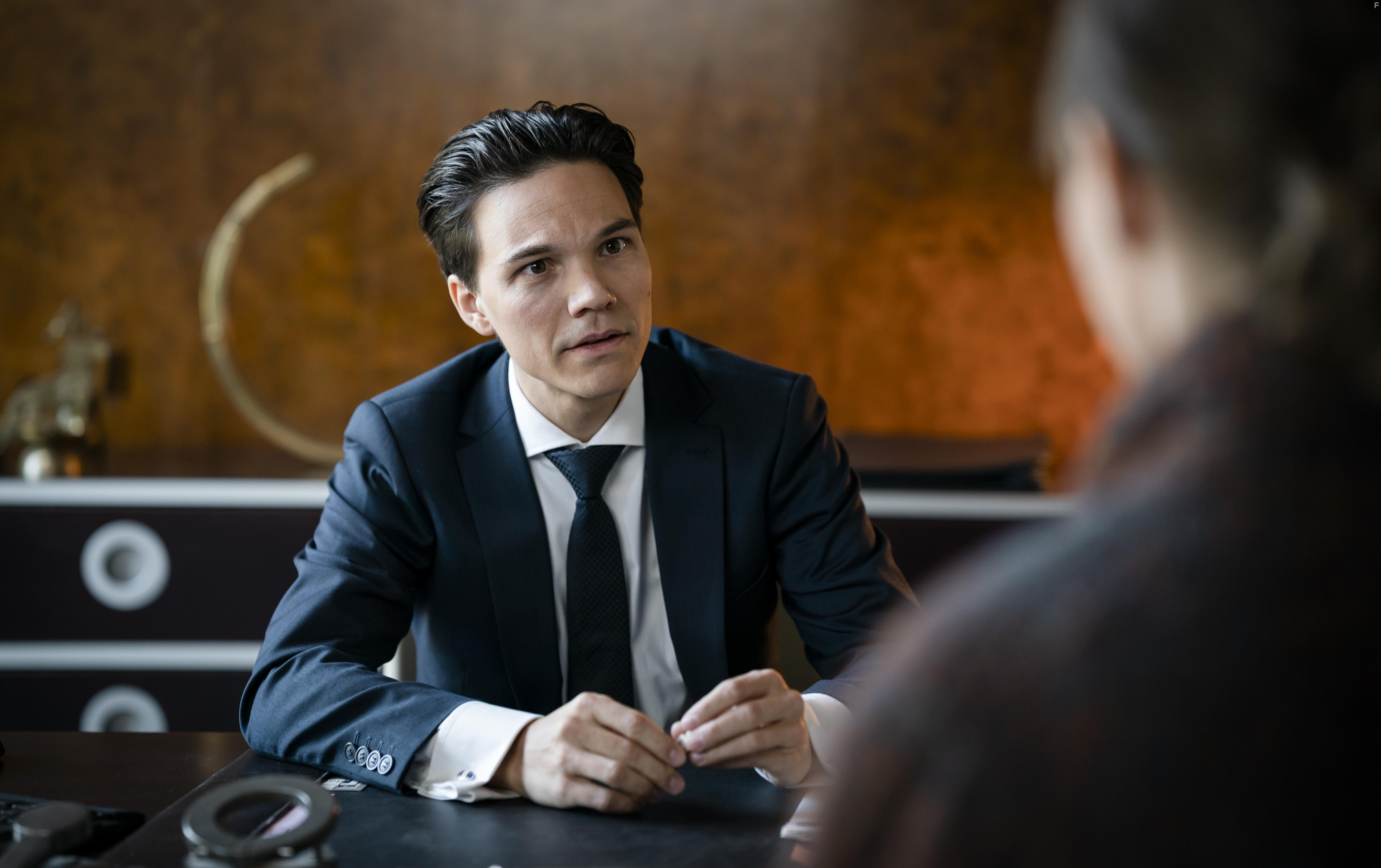 Sebastian Urzendowsky and Katharina M. Schubert in Ferdinand von Schirach - Glauben (2021)