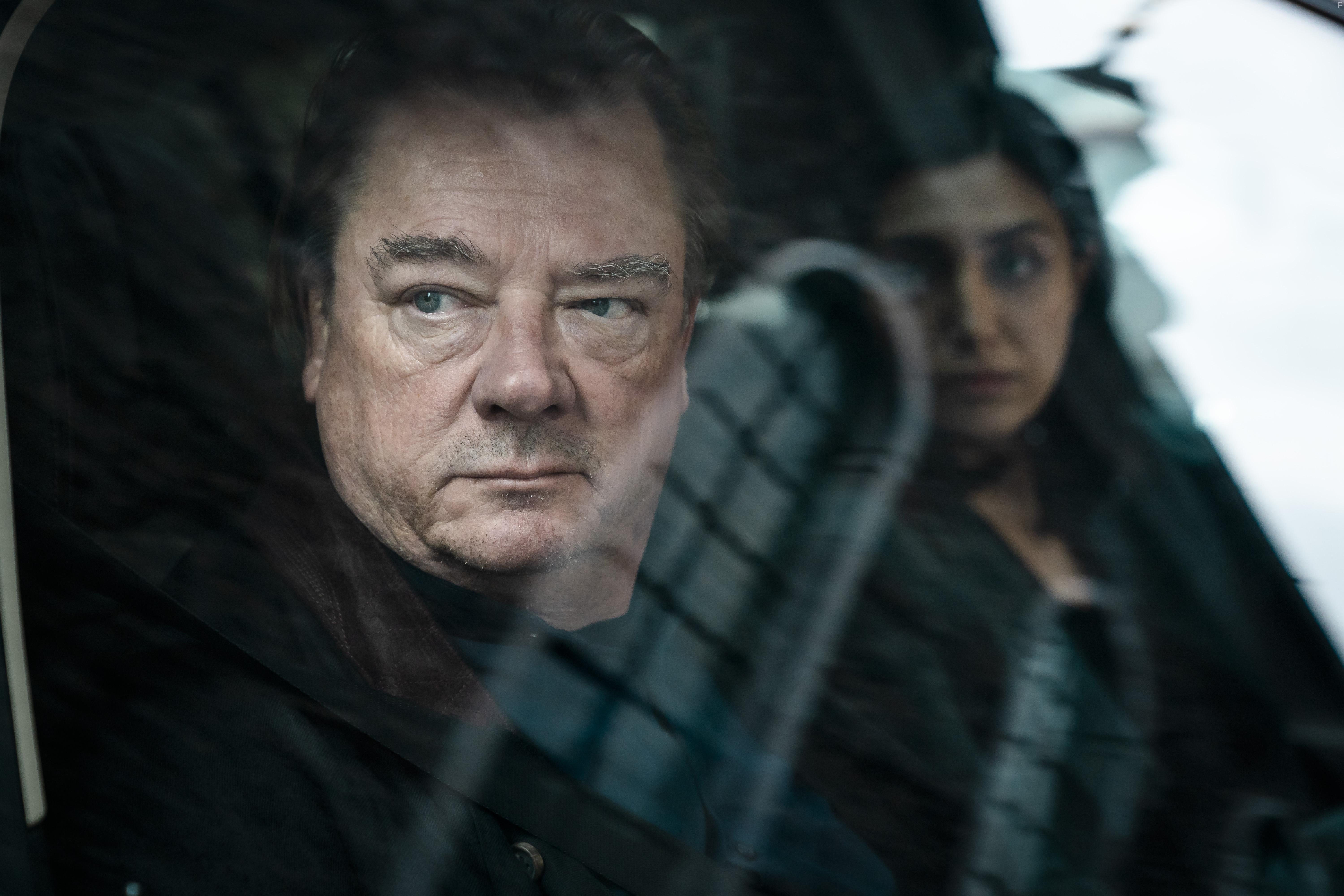 Peter Kurth and Narges Rashidi in Ferdinand von Schirach - Glauben (2021)