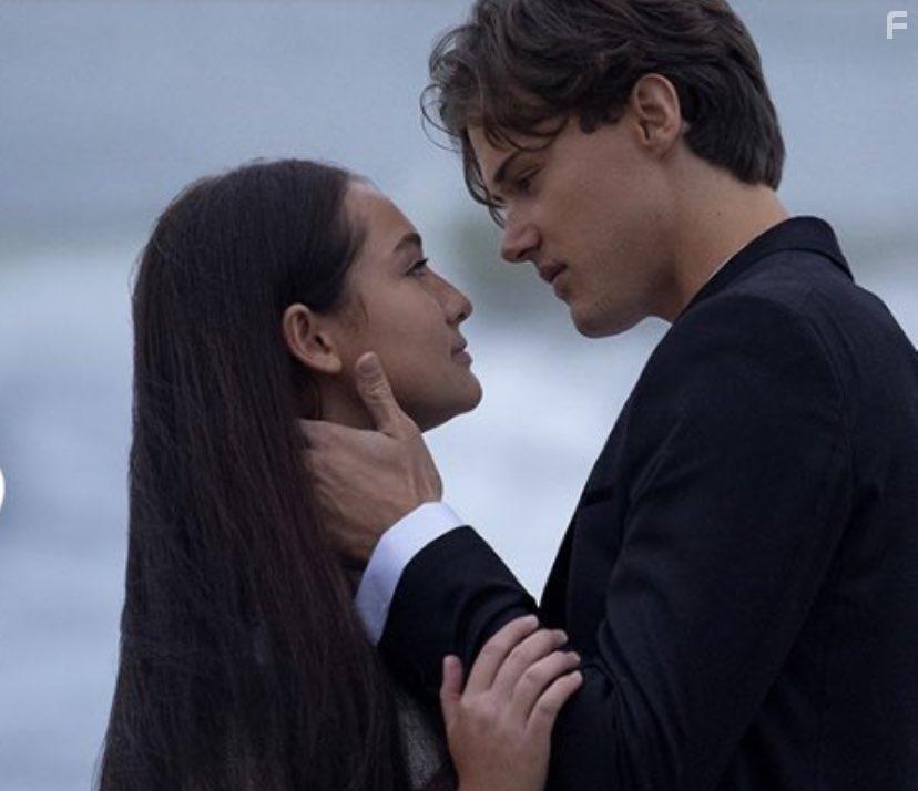 Christopher Briney and Lola Tung in The Summer I Turned Pretty (2022)