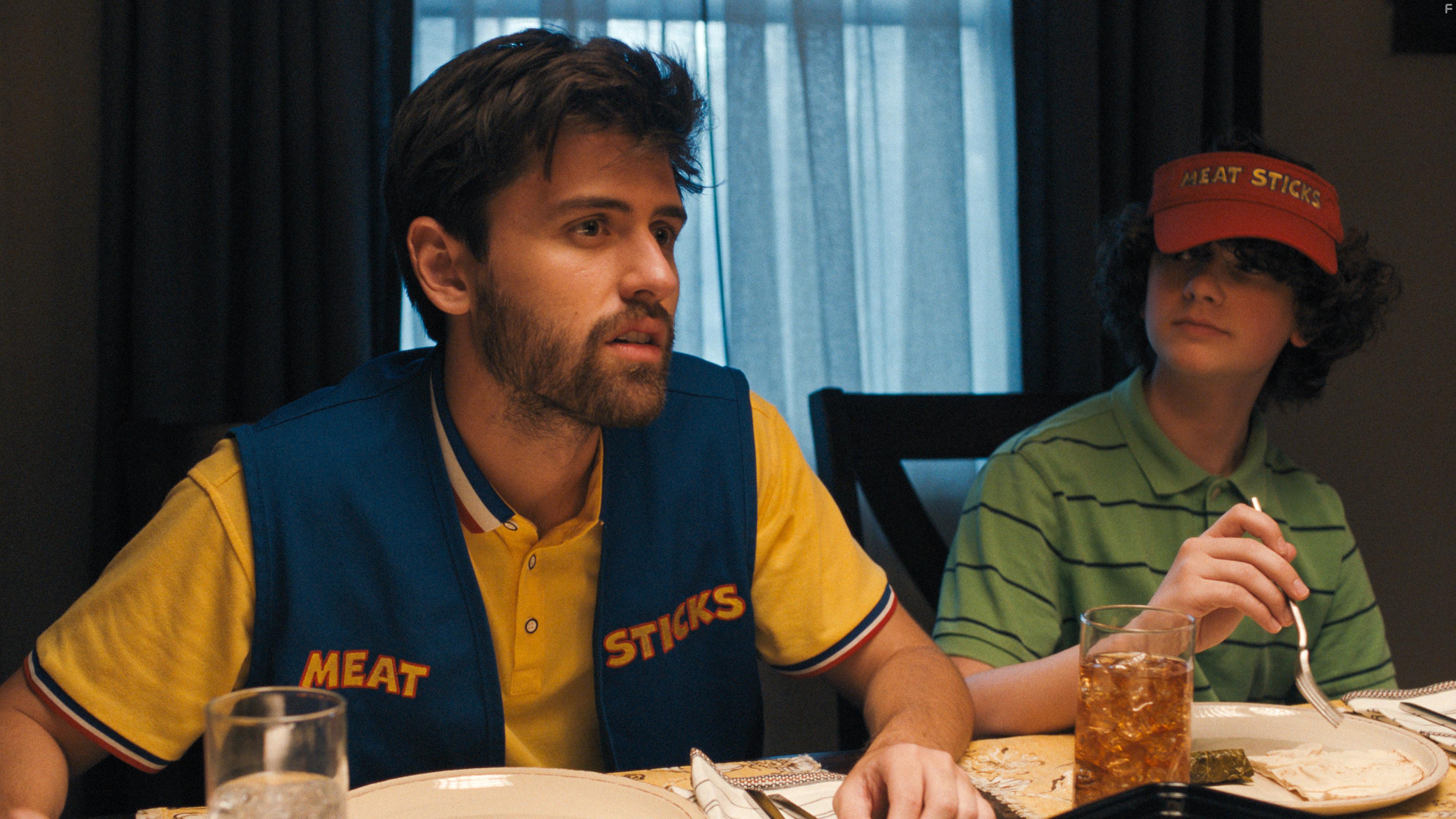 Evan Assante and Cooper Raiff in Cha Cha Real Smooth (2022)