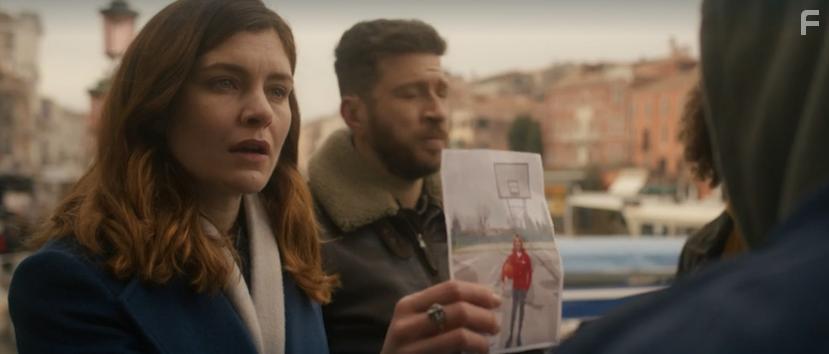 Vittoria Puccini and Alessandro Roja in Non mi lasciare (2022)