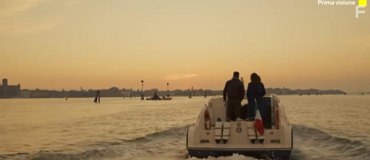 Vittoria Puccini and Alessandro Roja in Non mi lasciare (2022)