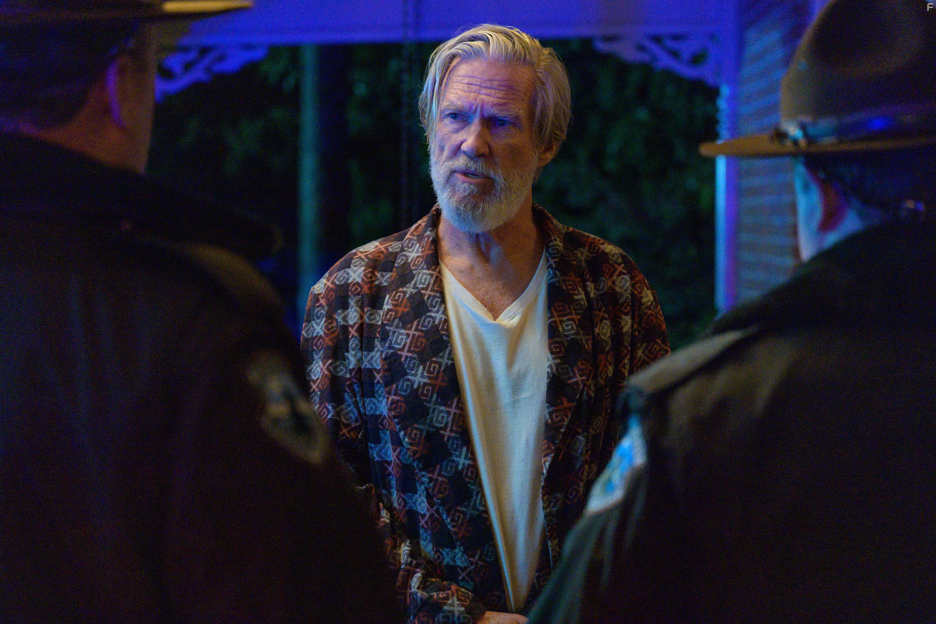 Jeff Bridges in The Old Man: I (2022)