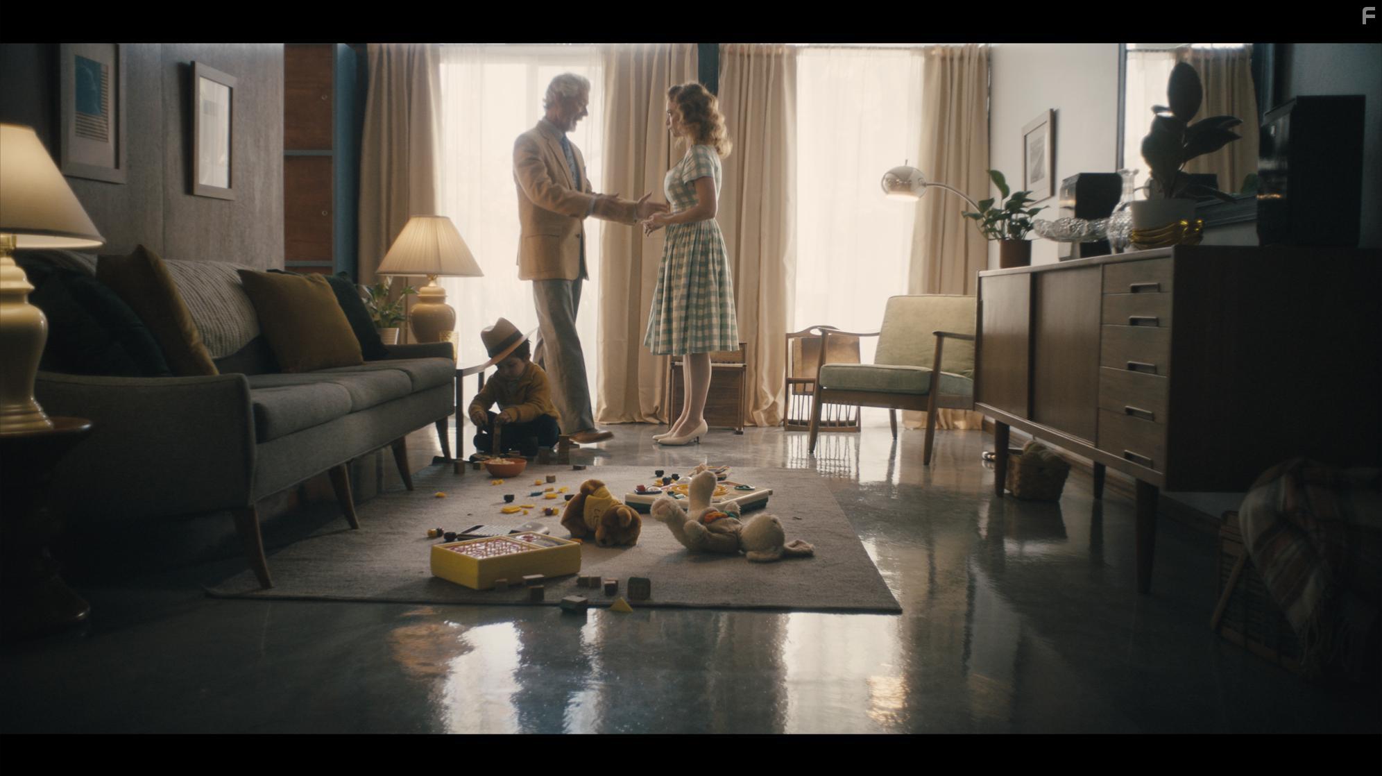 Stephen Lang, Wyatt James Clark, and Sarah Hay in Mid-Century (2022)