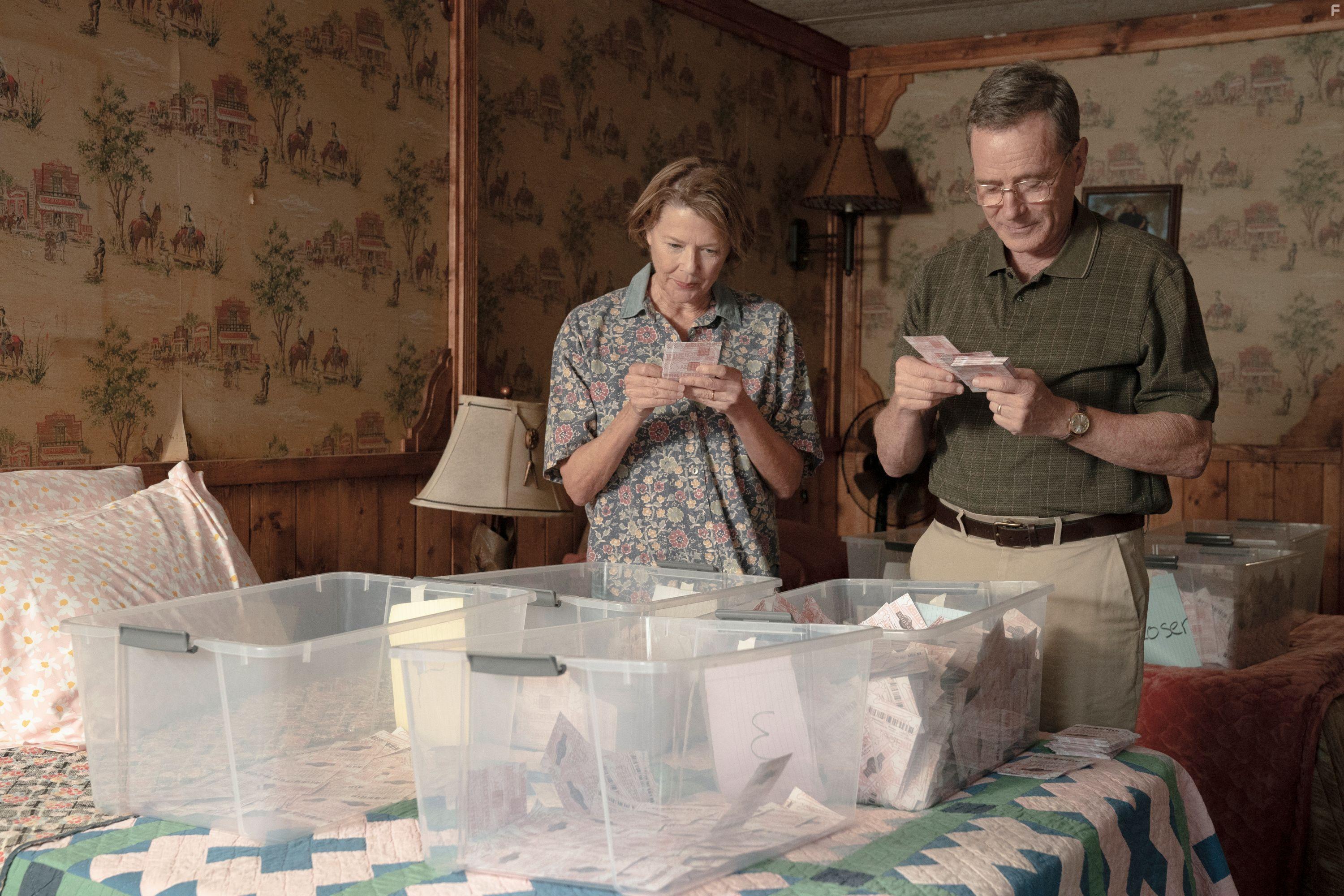 Annette Bening and Bryan Cranston in Jerry & Marge Go Large (2022)