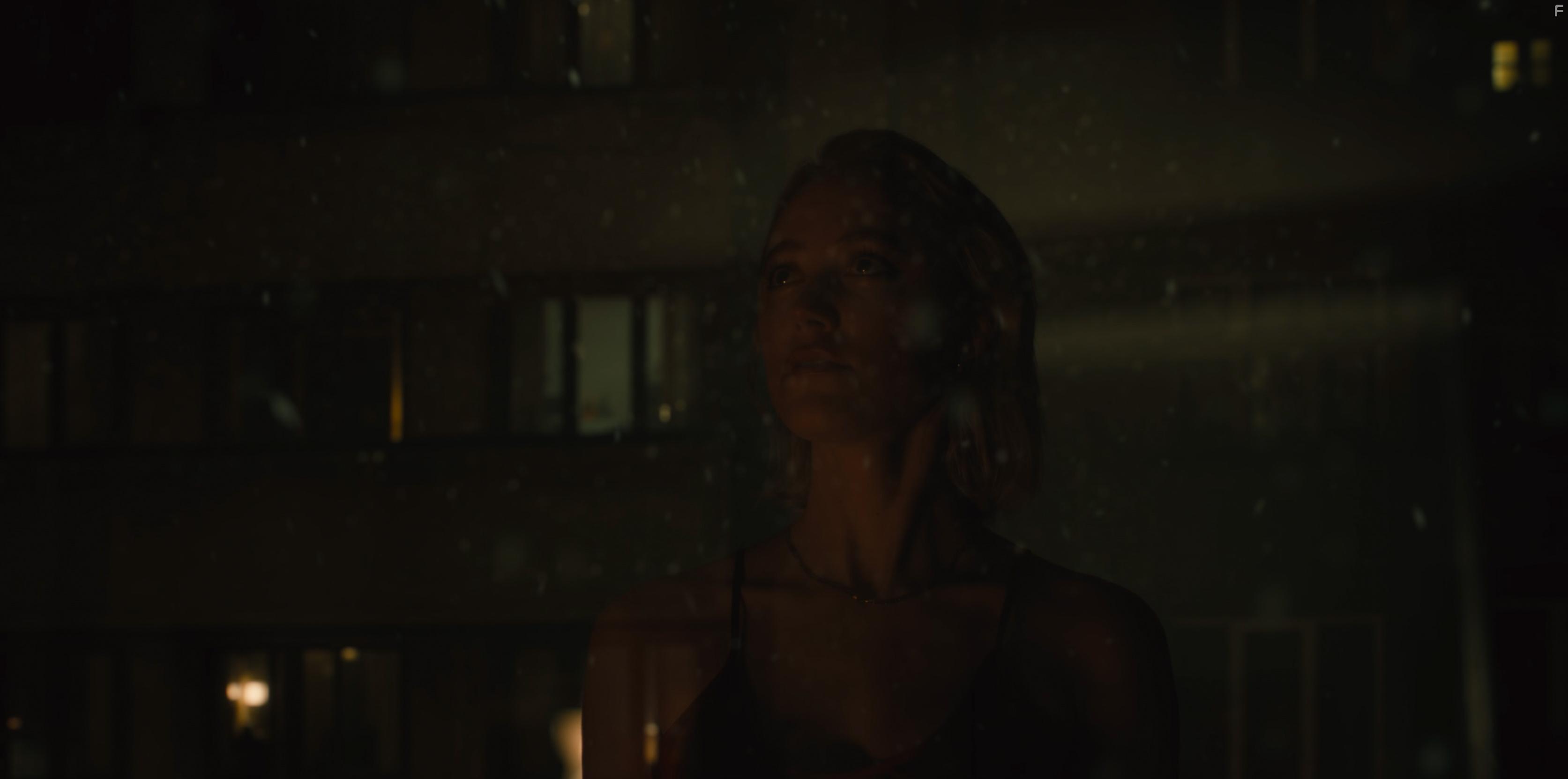 Maika Monroe in Watcher (2022)