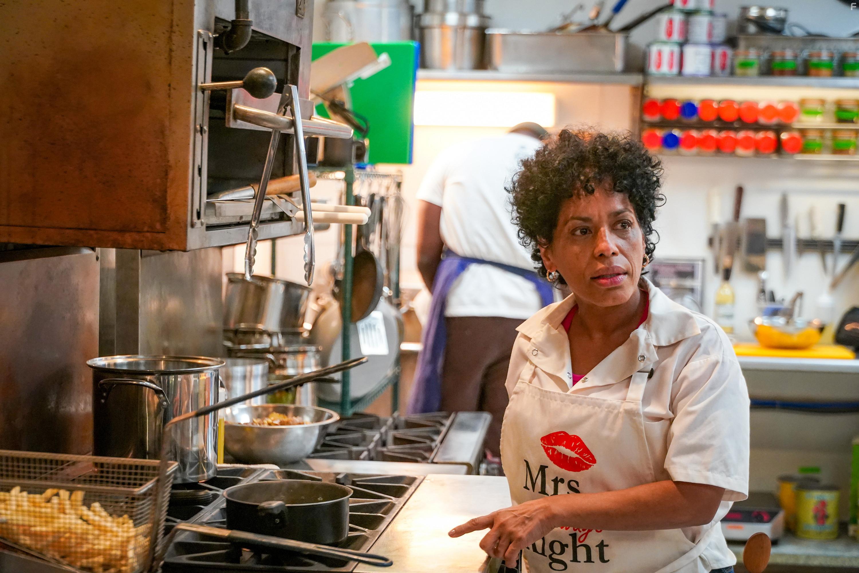 Liza Coln-Zayas in The Bear (2022)