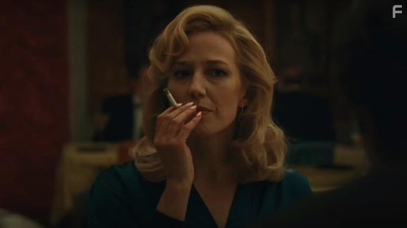 Carrie Coon in The Nest (2020)