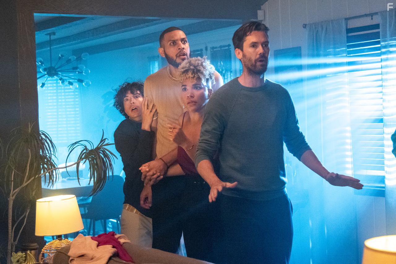 Jim Mahoney, Jon Bass, Sarunas J. Jackson, and Emmy Raver-Lampman in Gatlopp (2022)